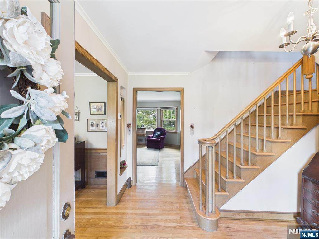 https://bt-photos.global.ssl.fastly.net/njmls/orig_boomver_1_26011692-1.jpg
