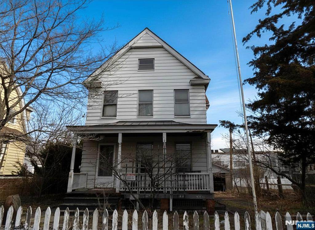 163 Hamilton Avenue - Photo 1