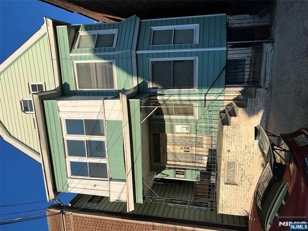 109 Frank E Rodgers - Photo 1