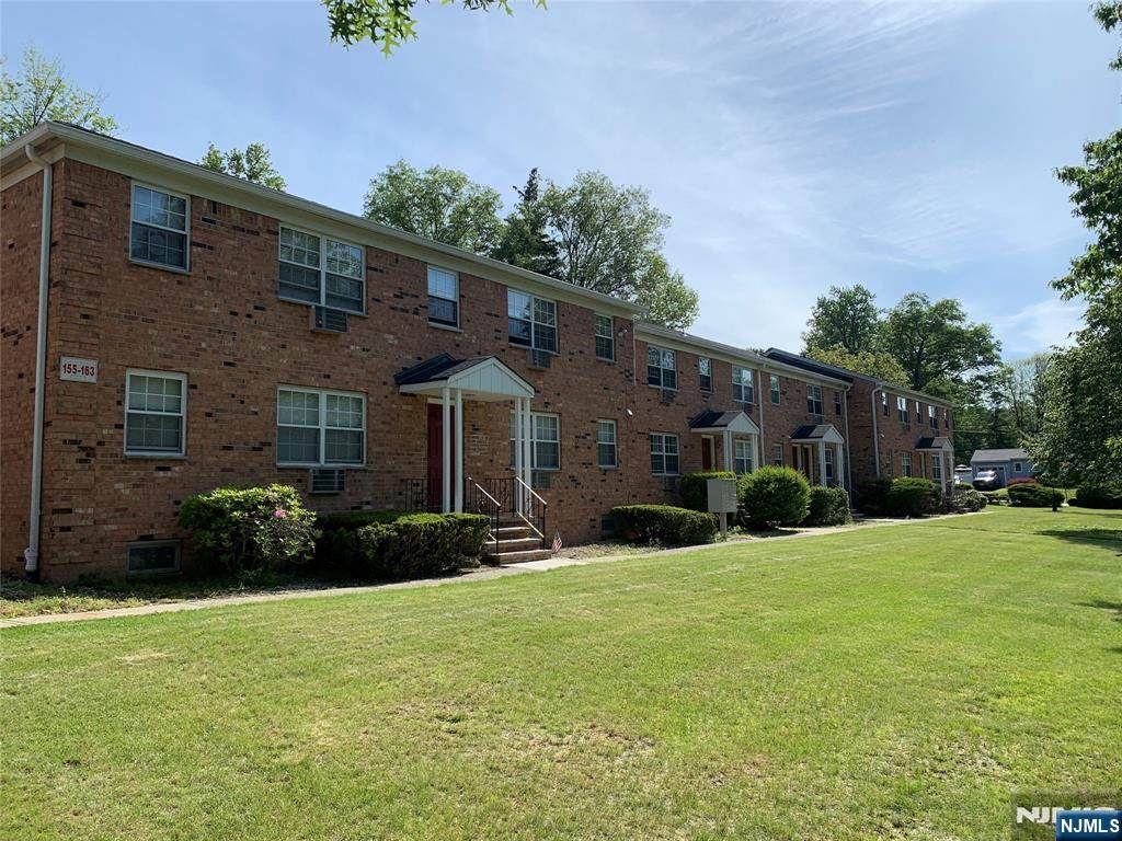 153 Park - Photo 1