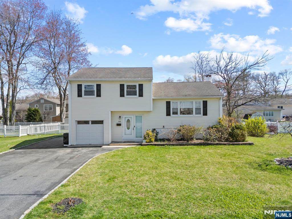 44 Francine Avenue - Photo 1