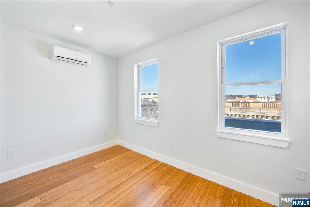100 North - Photo 1