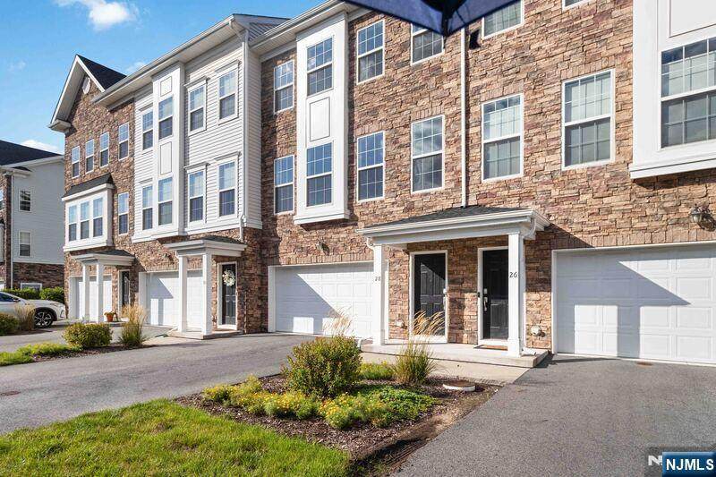 28 Colgate - Photo 1