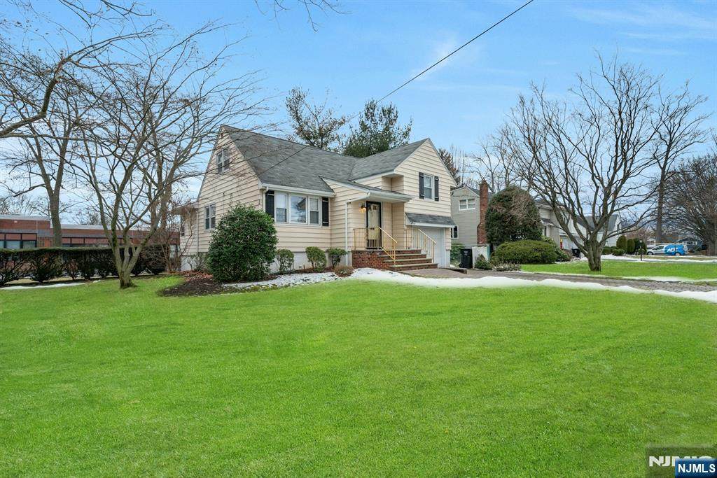 90 Arnot Place - Photo 1