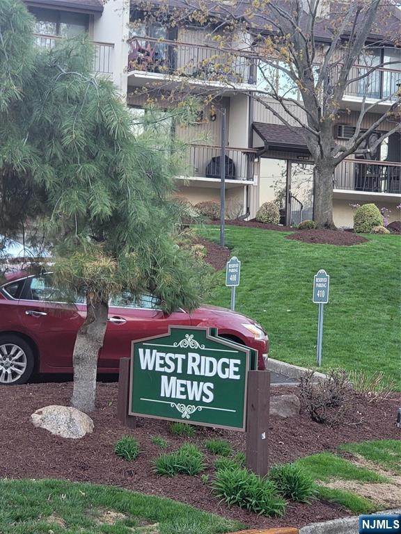 404 West Ridge Mews - Photo 1