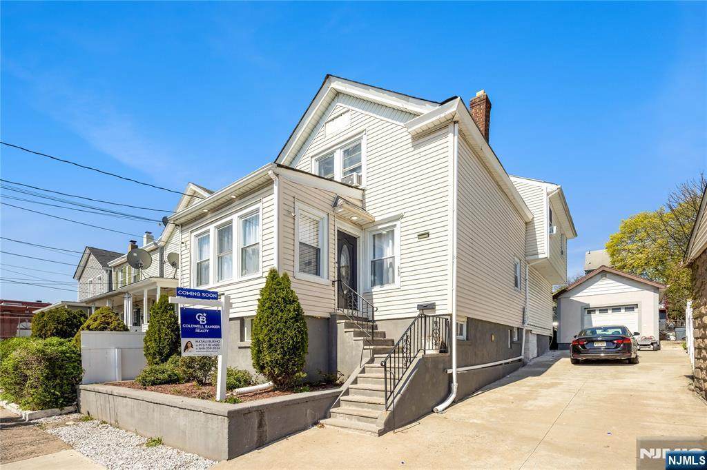 335 9th Street - Photo 1