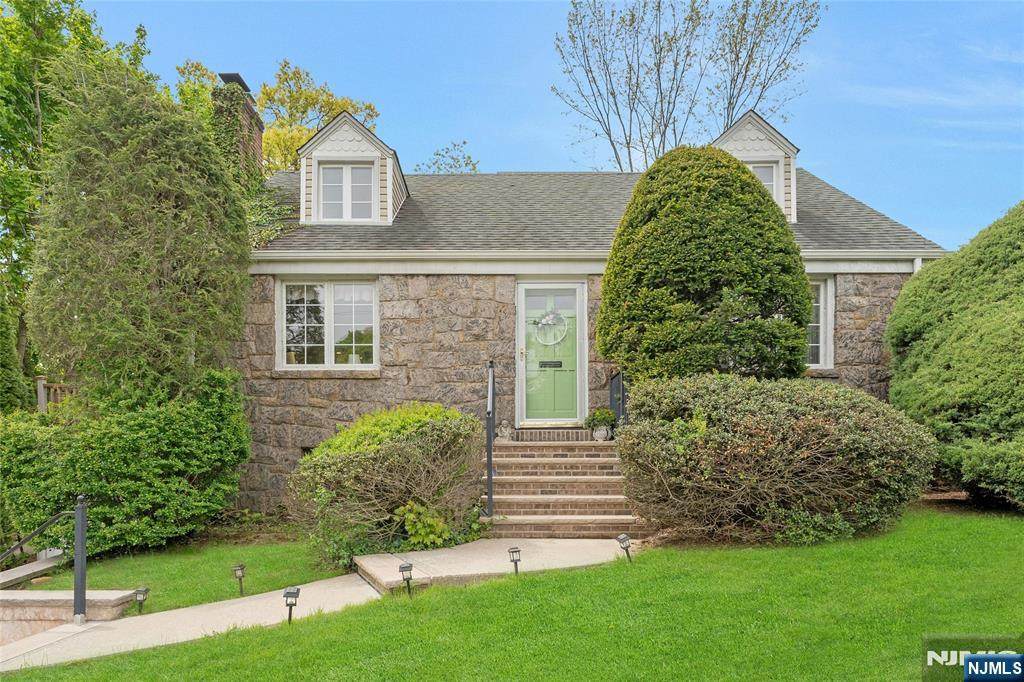 631 Cooper Avenue - Photo 1