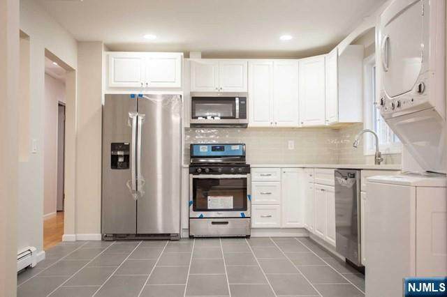 473 Lincoln - Photo 1