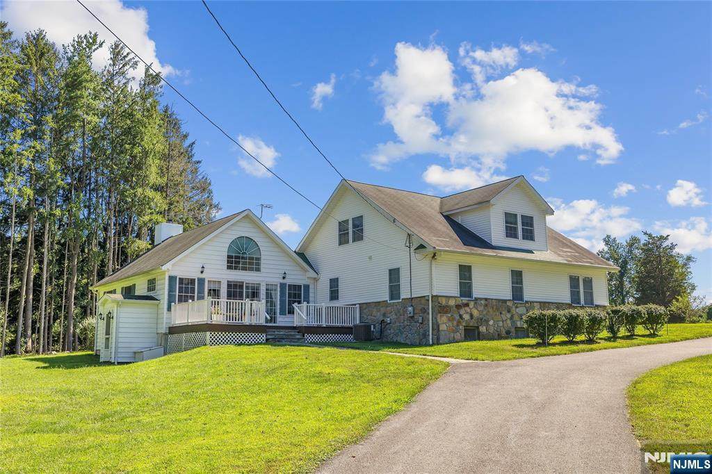 2 Spring Brook Lane - Photo 1