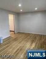 743 Newcomb - Photo 4