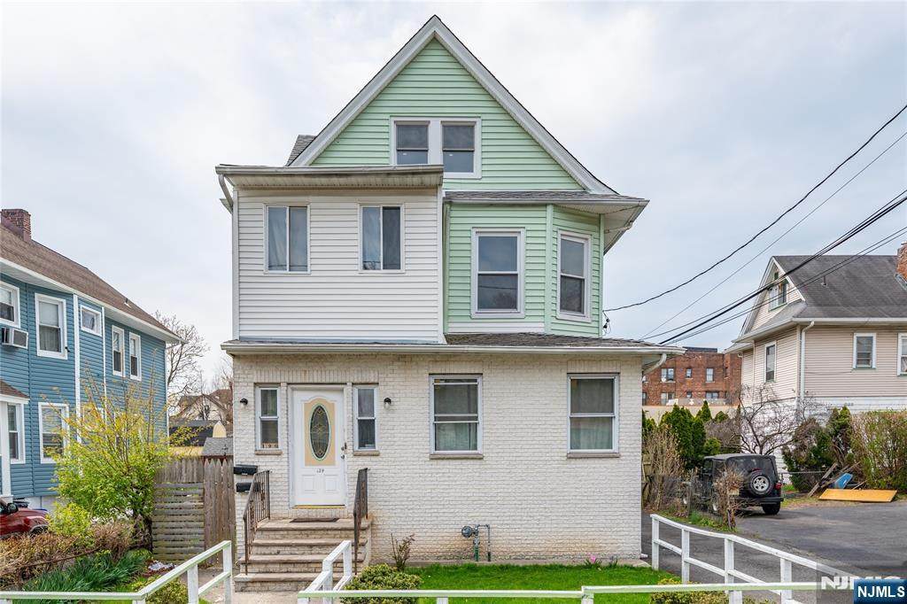 129 Howard Avenue - Photo 1