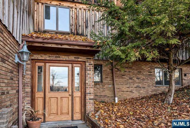 40 Ridge - Photo 1