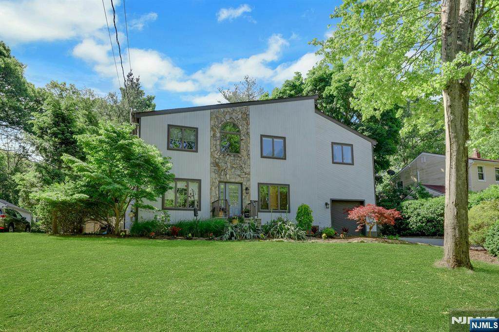 962 Pines Terrace - Photo 1