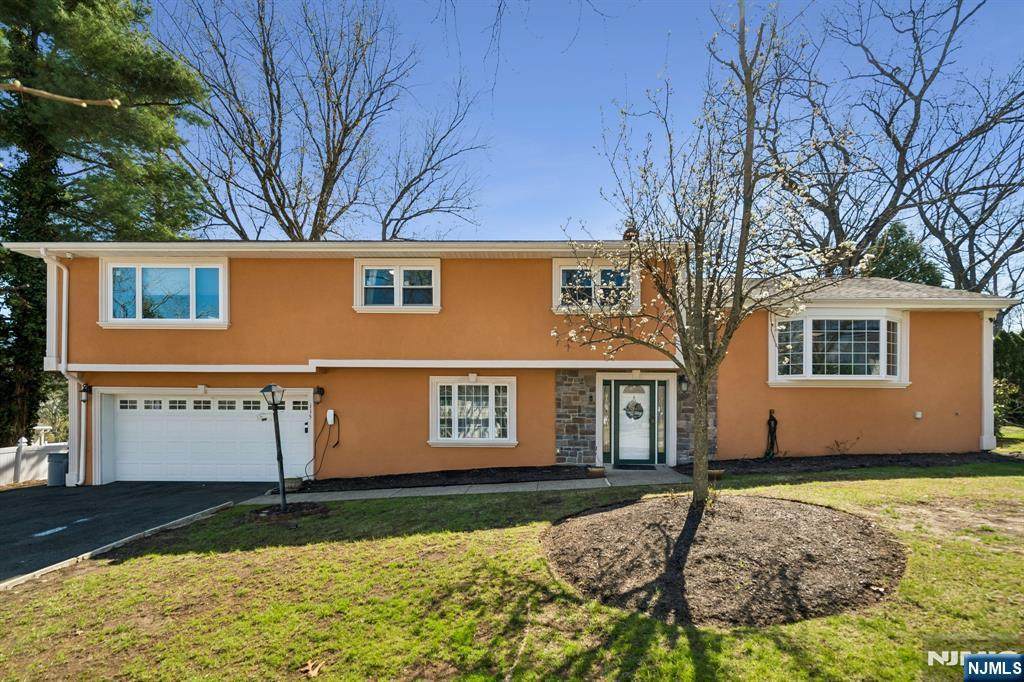 115 Birchwood Terrace - Photo 1