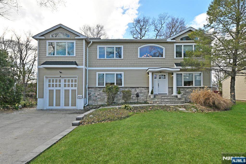 2604 Cleveland Avenue - Photo 1