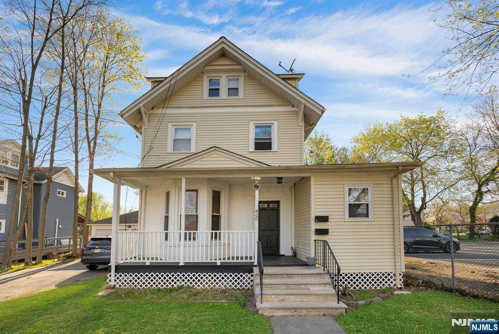 460 Orchard - Photo 1