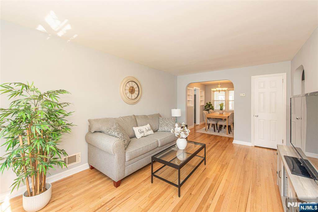 269 Ottawa - Photo 1