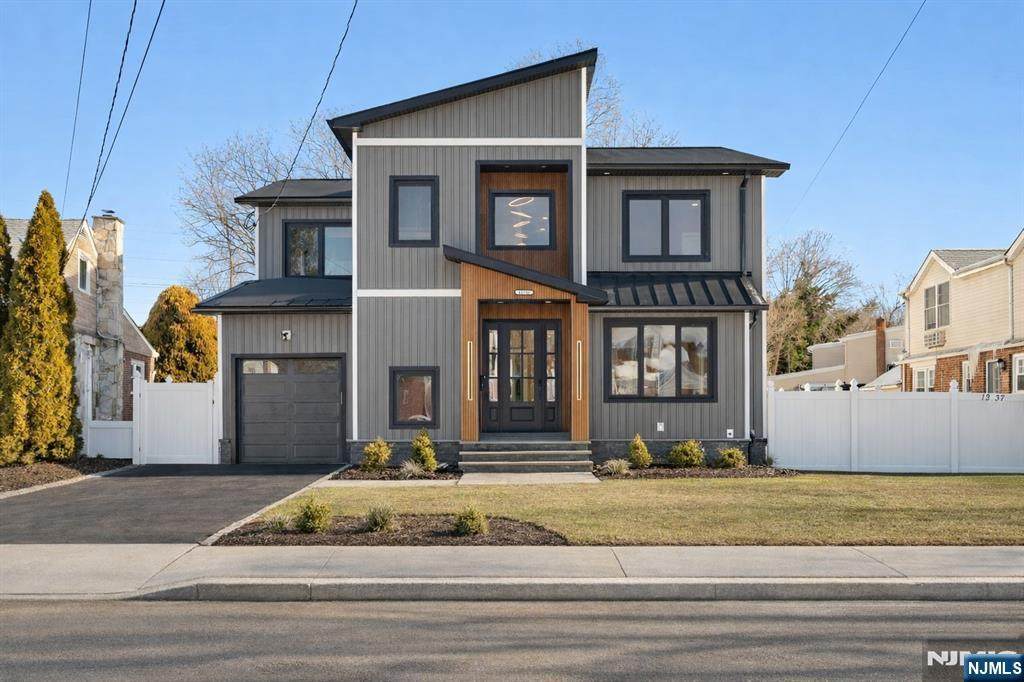 12-41 Western Drive - Photo 1