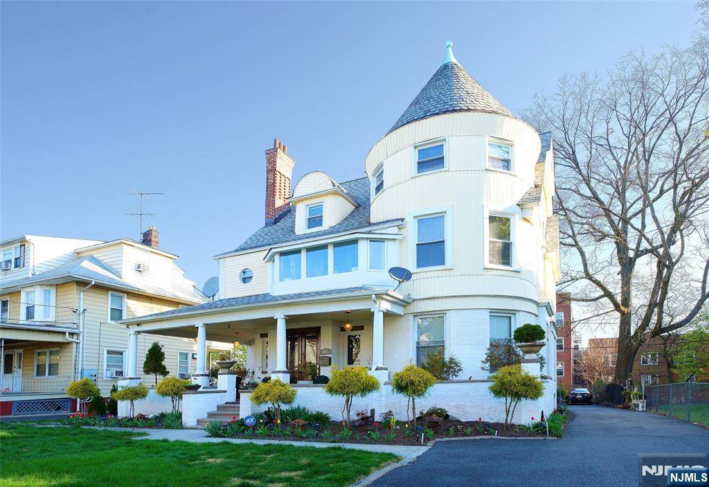 433 New England Terrace - Photo 1