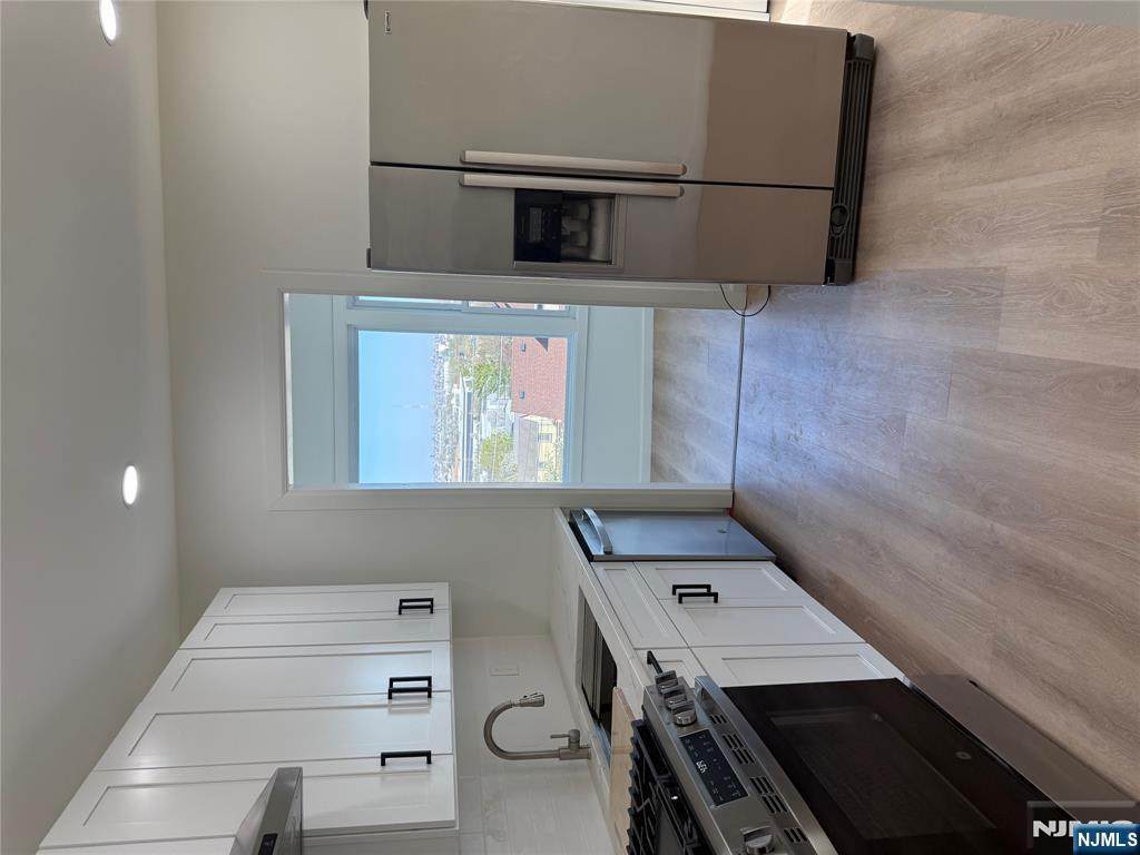 60 Prospect - Photo 1