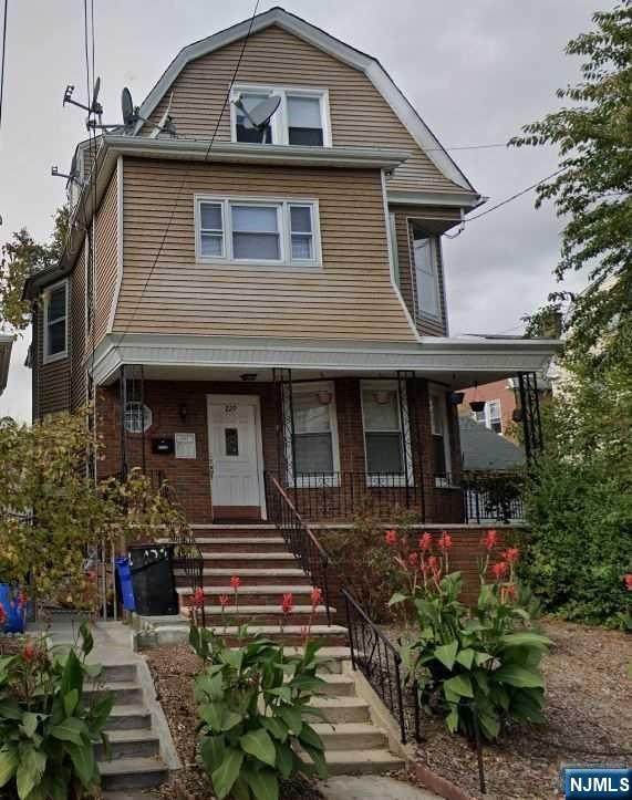 229 Brighton - Photo 1