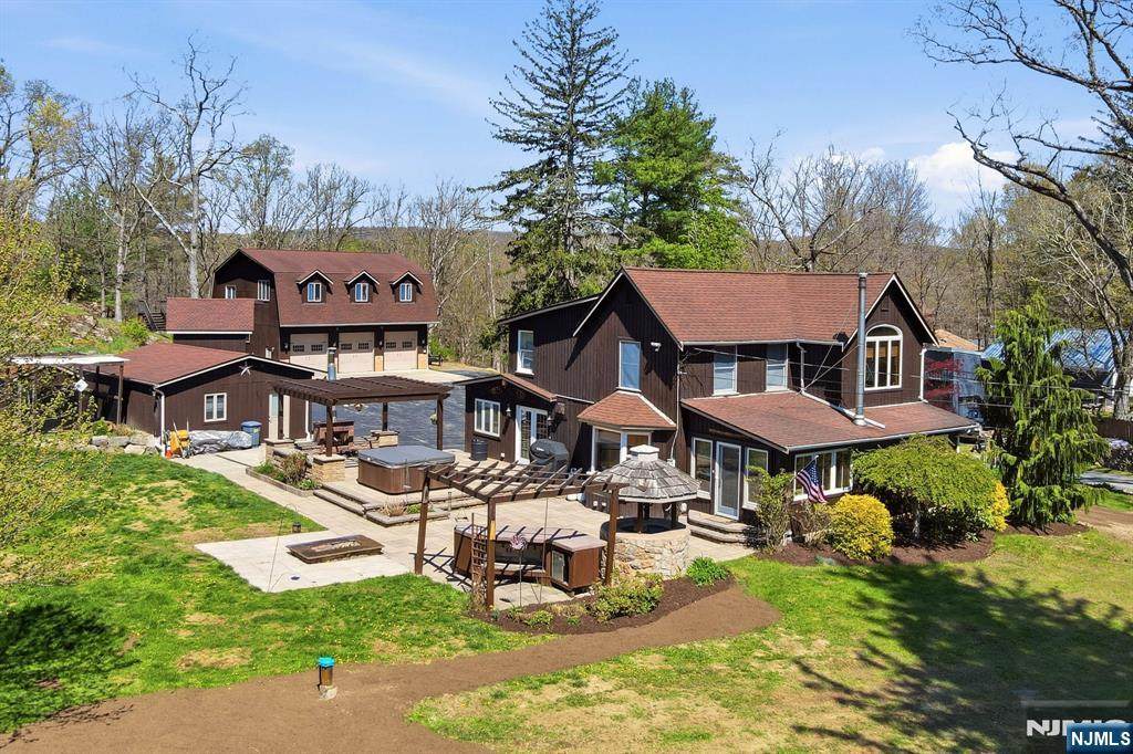 1561 Macopin Road - Photo 1