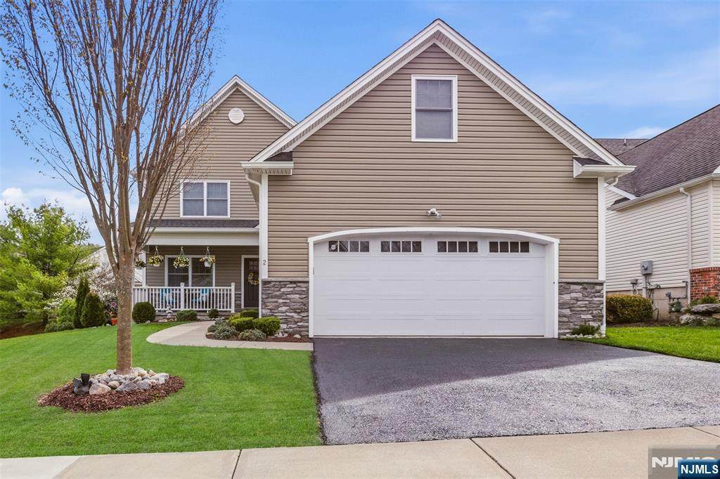2 Bluffs Court - Photo 1
