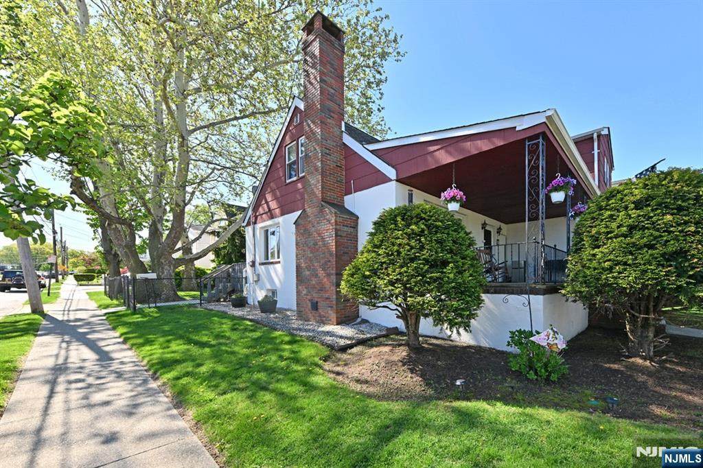 217 Grove Street - Photo 1