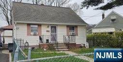 23 Colonial Avenue - Photo 1