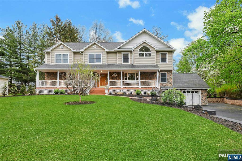 81 Chestnut Street - Photo 1