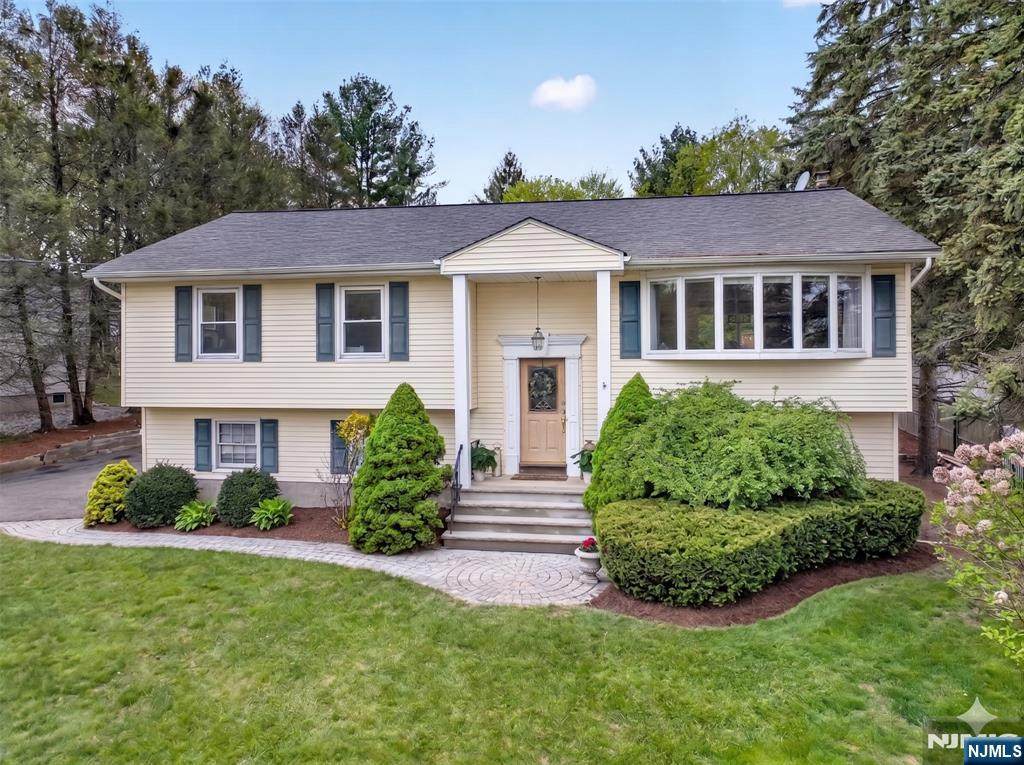 307 Crescent Avenue - Photo 1