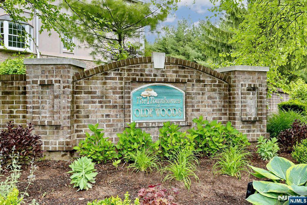 108 Demarest Lane - Photo 1