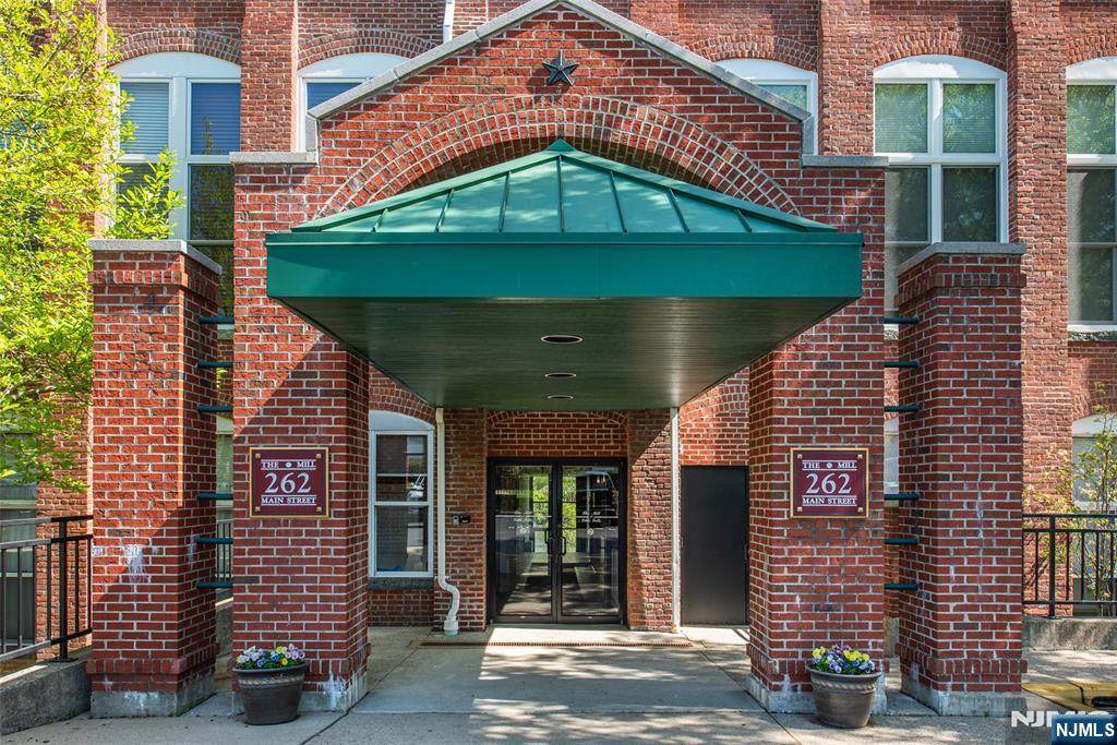 262 Main Street - Photo 1