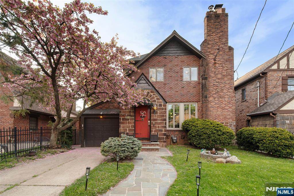 16 Summit Road - Photo 1