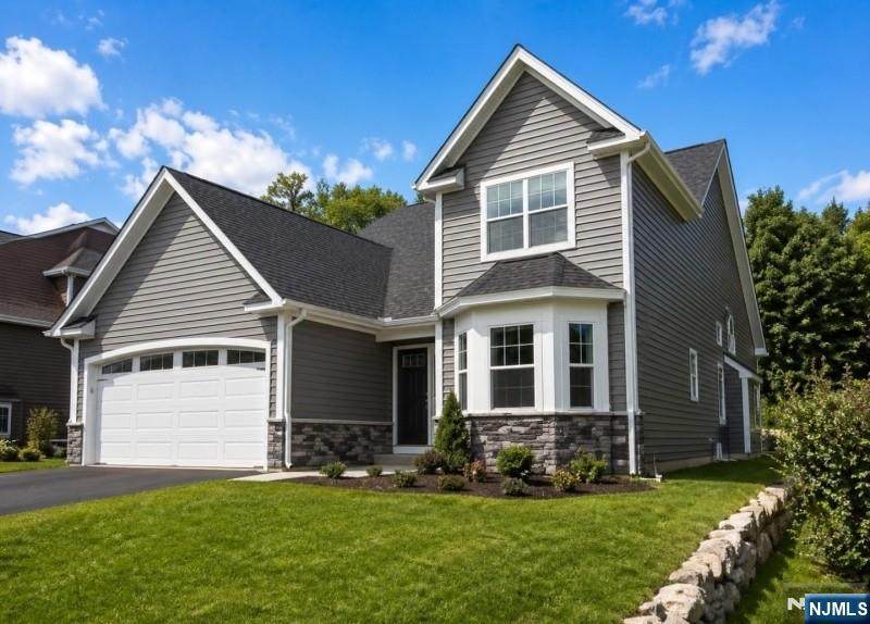 11 Bluffs Court - Photo 1