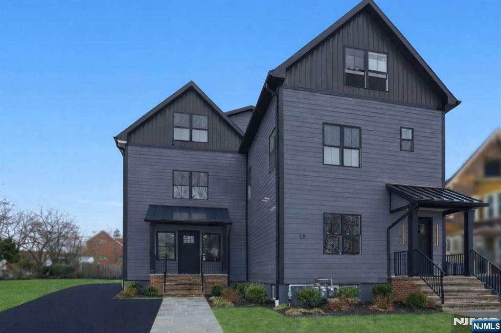 28 Irving Street - Photo 1