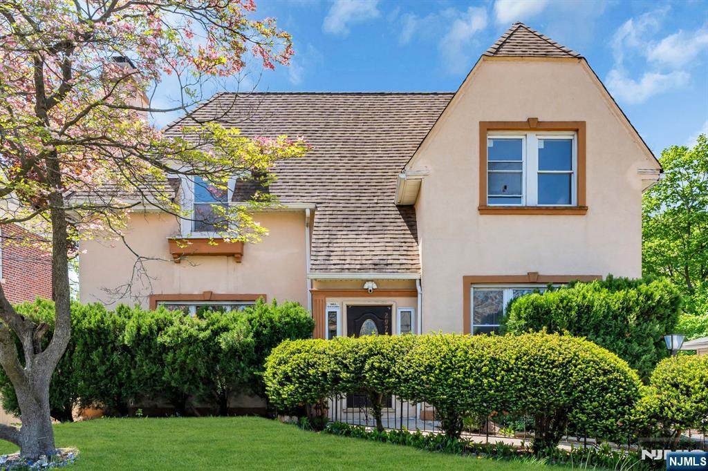 297 Hamilton Place - Photo 1