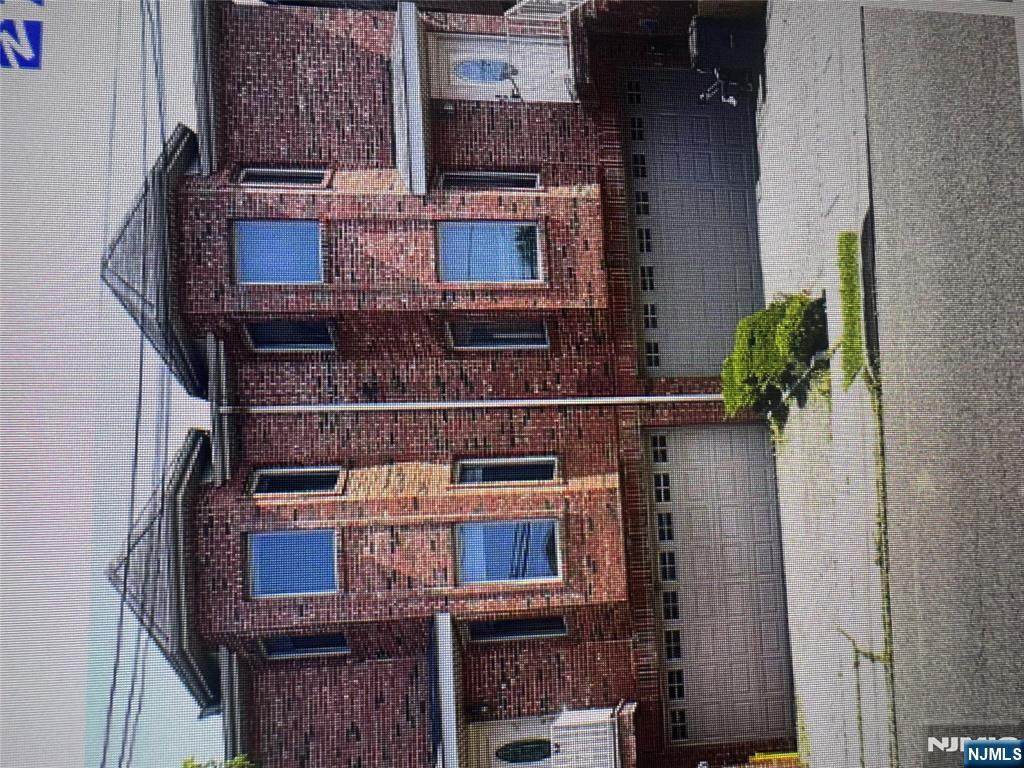 530B 1st - Photo 1