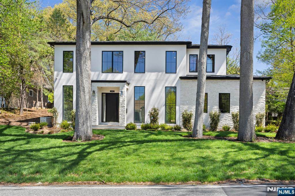 242 Hardenburgh - Photo 1