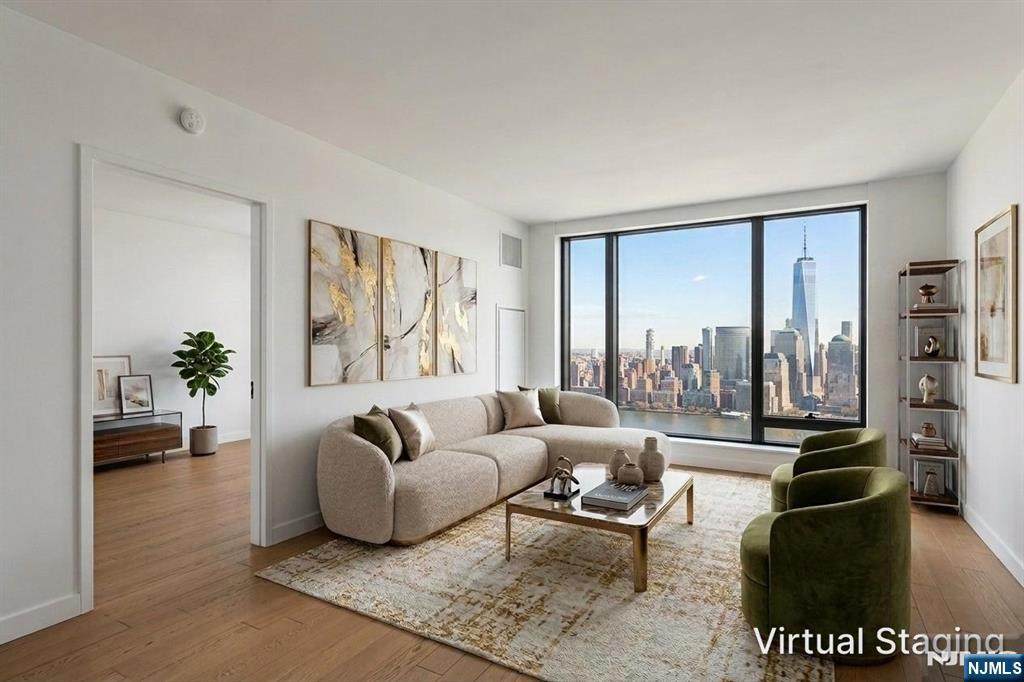 99 Hudson Street - Photo 1