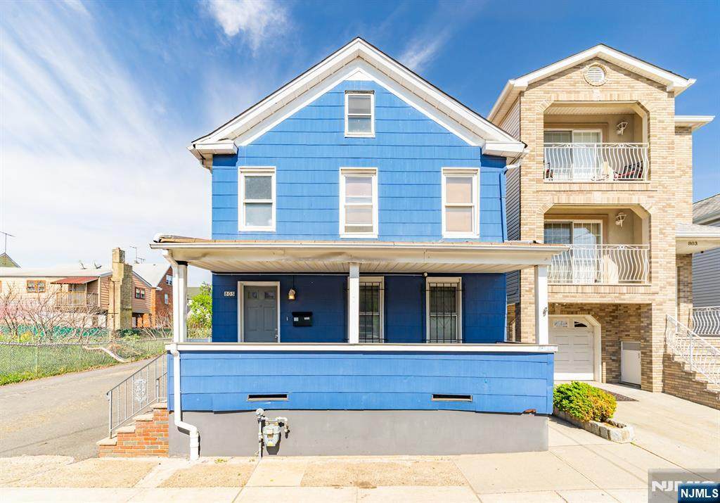 805-807 4th Avenue - Photo 1