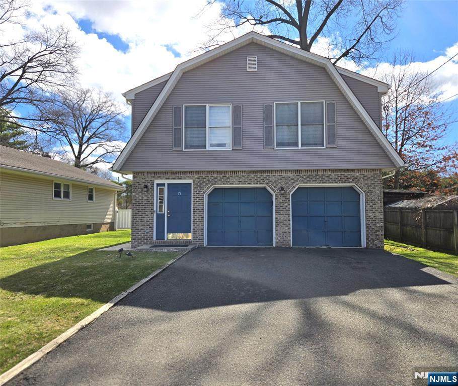 71 Wyandotte Avenue - Photo 1