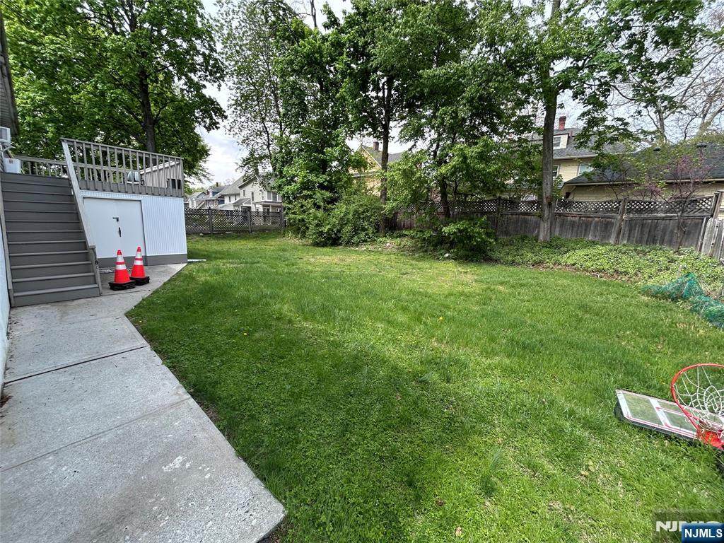 118 Doremus - Photo 1