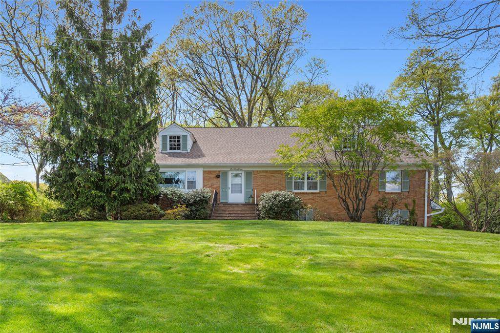 557 Taunton Road - Photo 1