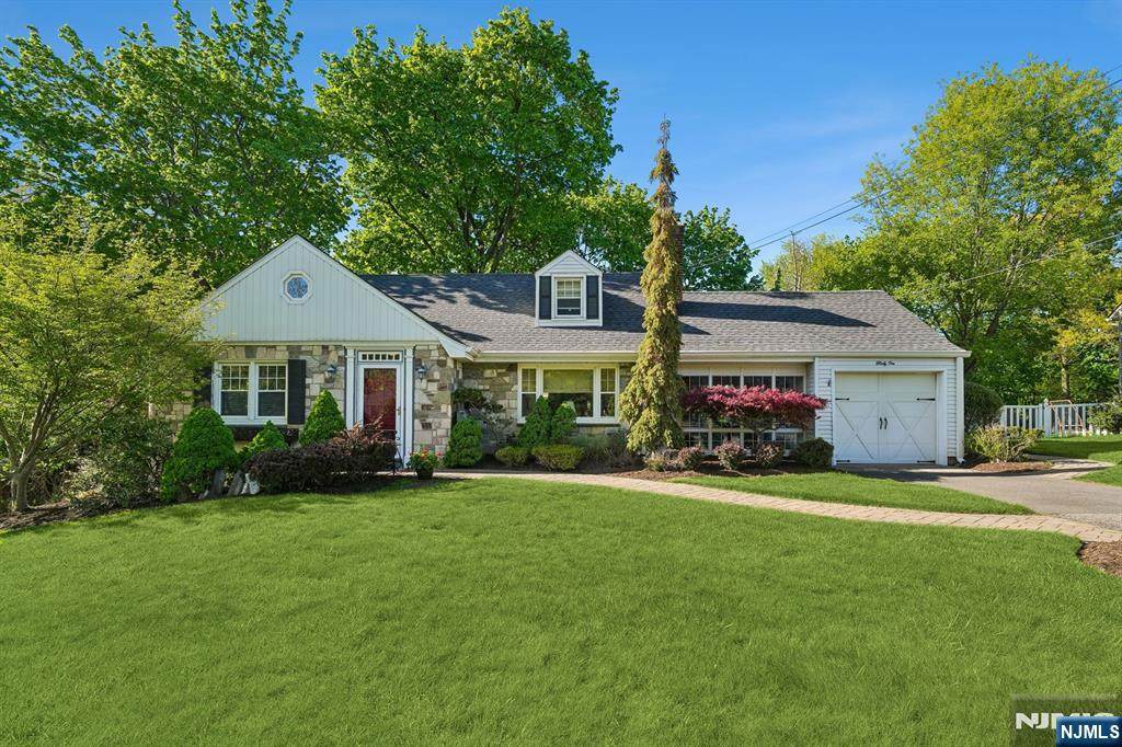 31 Jacobus Avenue - Photo 1