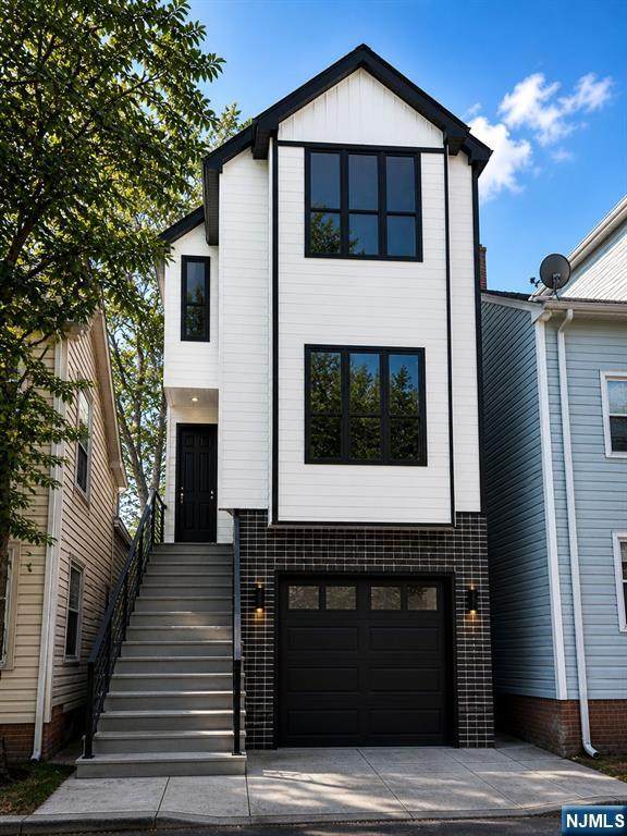 31 Watson Street - Photo 1
