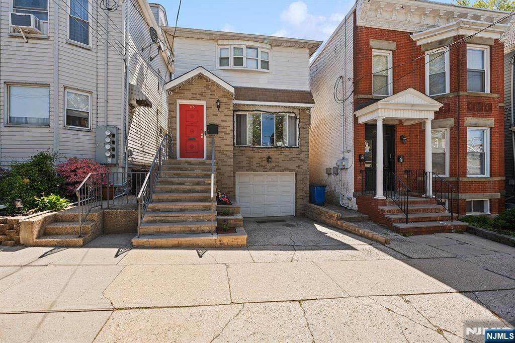 710 5th Street - Photo 1