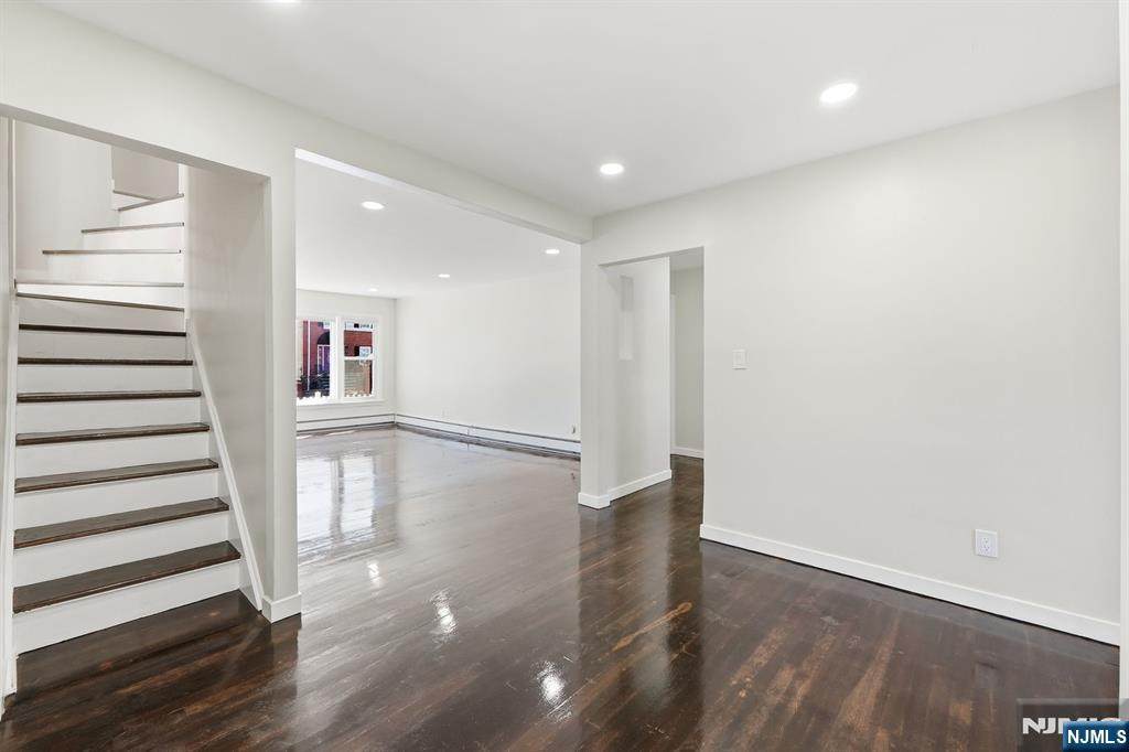 325 Schley Street - Photo 1