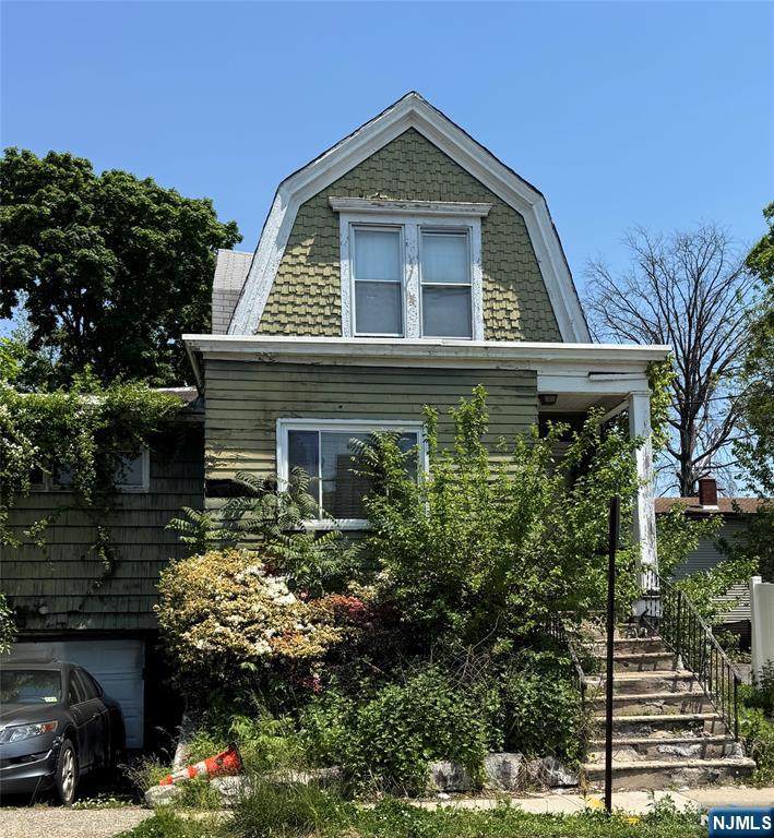 97-99 Mt Vernon Avenue - Photo 1