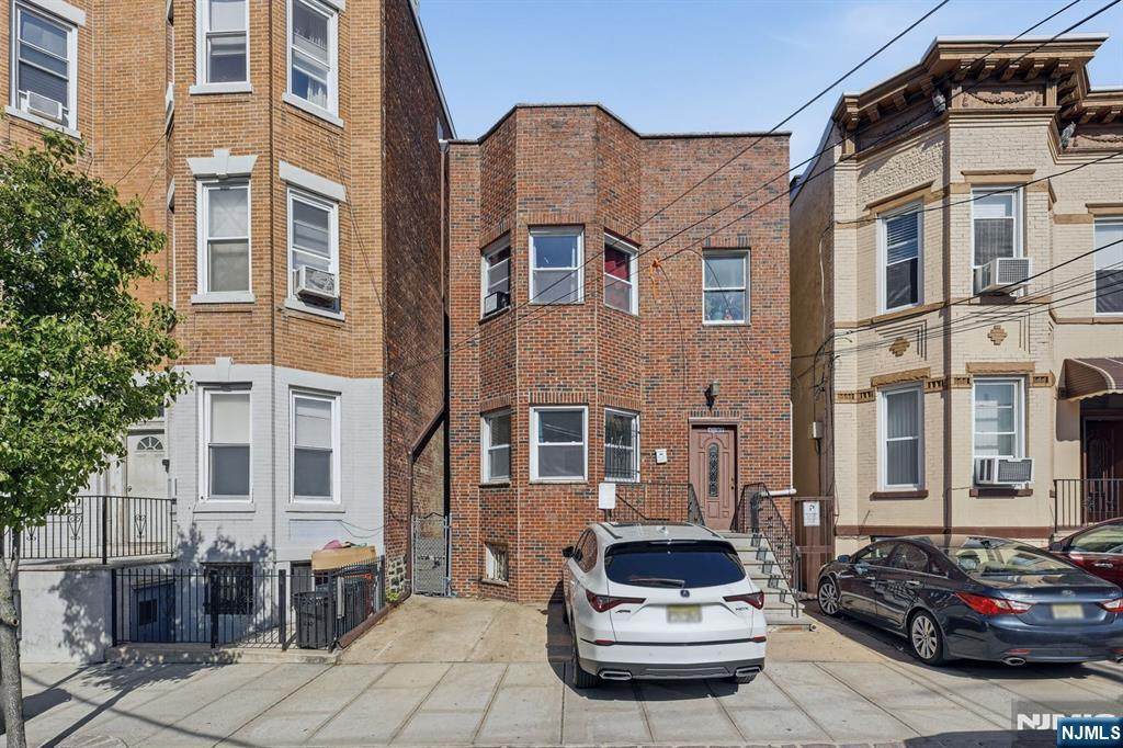 1507 Kerrigan Avenue - Photo 1